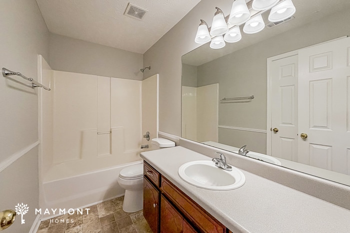 Building Photo - 534 Wildwood Dr