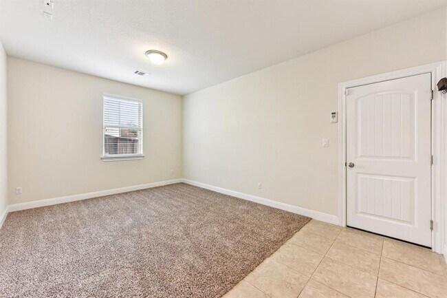 Building Photo - 5708 Viejo Dr