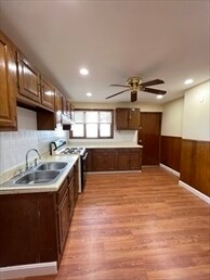 Building Photo - 227 Holland St