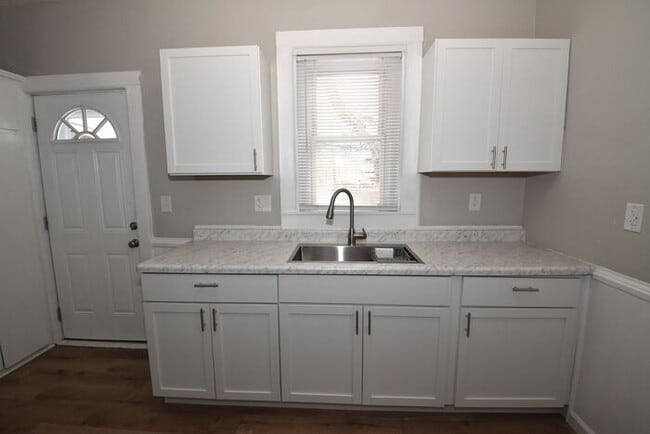Building Photo - Price Reduced! 4 bedroom 2 story Single Family Home
