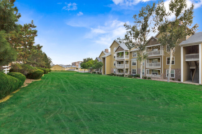 Building Photo - 6021 Castlegate Dr W