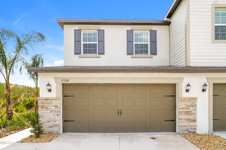 Primary Photo - 17588 Radiant Shine Wy