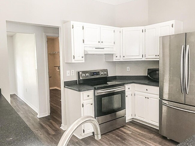 Building Photo - Home in Foxwood Estates