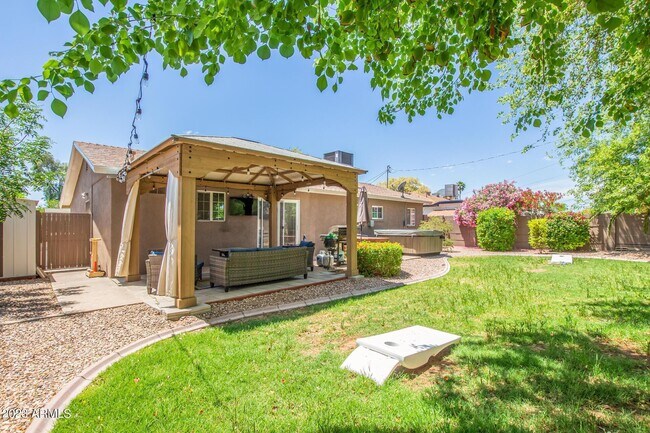 Building Photo - 7754 E Catalina Dr