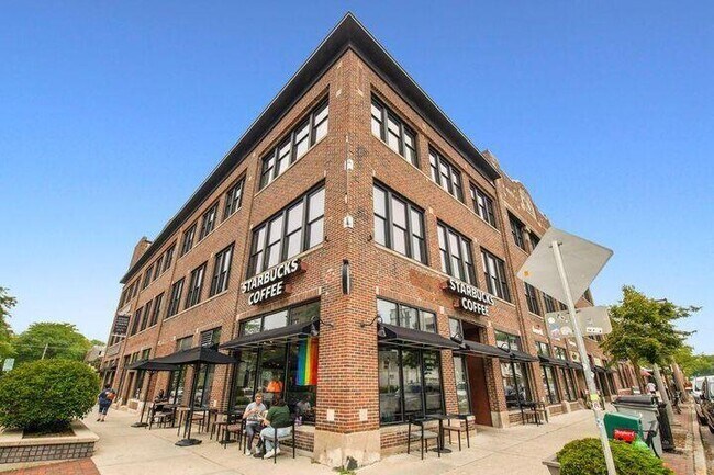 Building Photo - 2577 N Downer Ave