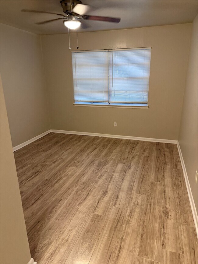 Building Photo - 7626 Rhobell St