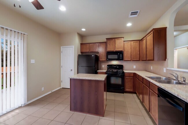 Building Photo - Charming Home in Gated Community with Great Amenities