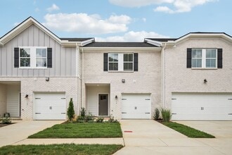 Building Photo - 7167 Cedarcrest Ct