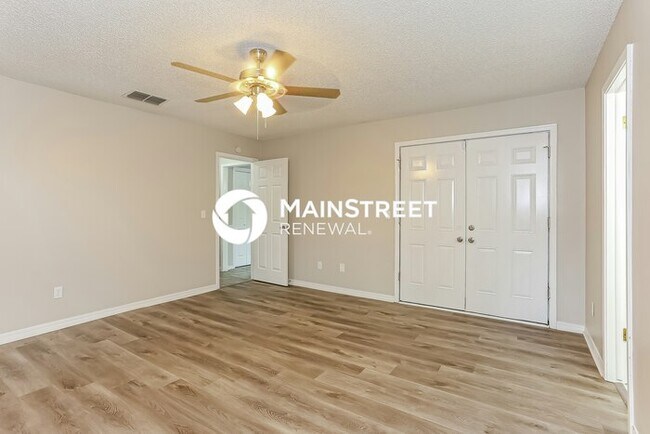 Building Photo - 4 Bedroom Pet-Friendly Home in FLEMING ISLAND, FL with Main Street Renewal