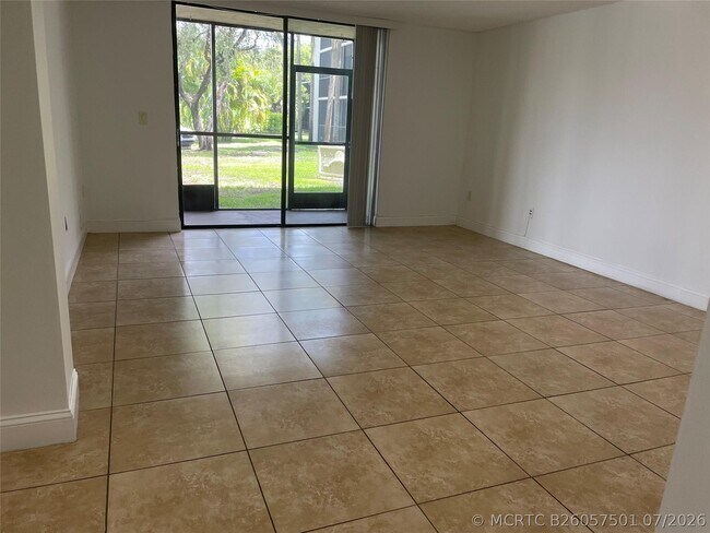 Building Photo - 8065 SW 107th Ave