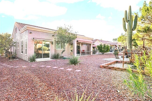 Building Photo - 3013 Sungold Dr