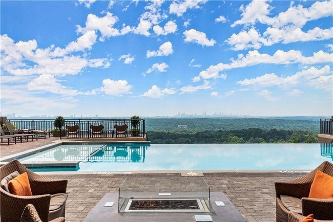 Building Photo - 2950 Mt Wilkinson Pkwy SE