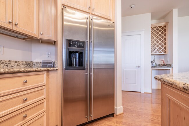 Building Photo - 101 Swan Cove Ln