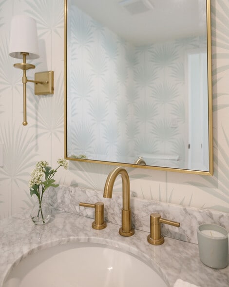 Building Photo - 1504 N Poinsettia Ave