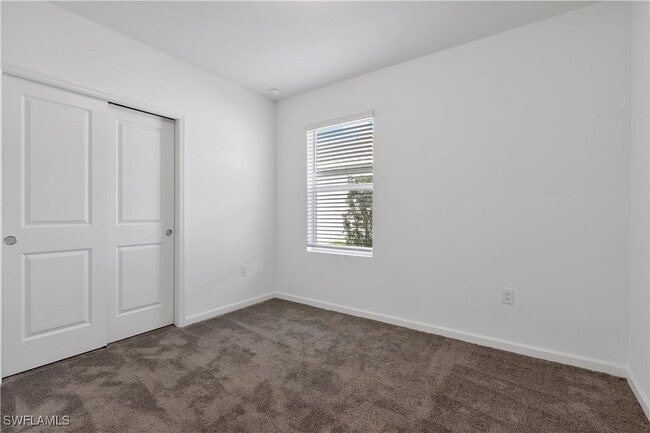 Building Photo - 42392 Cascade Dr