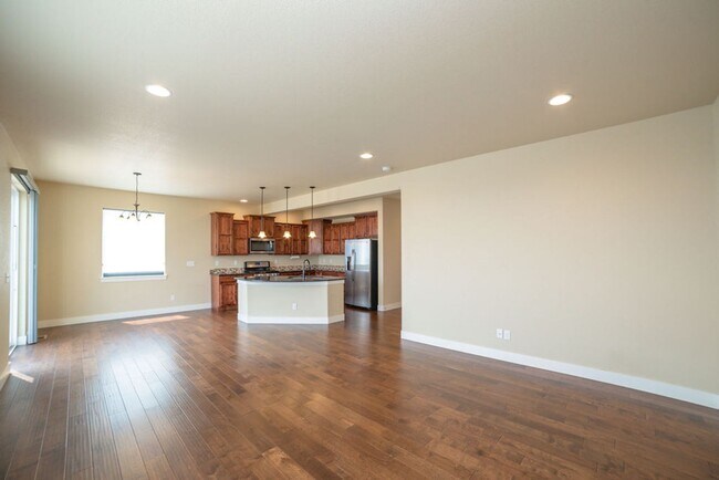 Building Photo - Bright & Spacious 3 Bed + Loft | 3-Car Garage in North Fort Collins