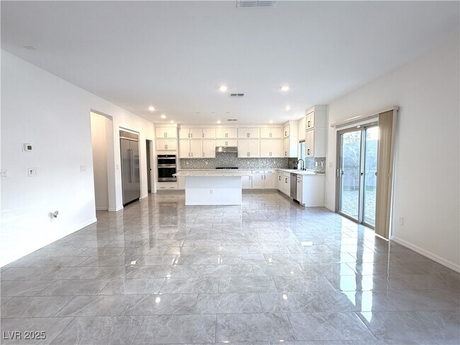 Building Photo - 8415 Iron Heart Ln