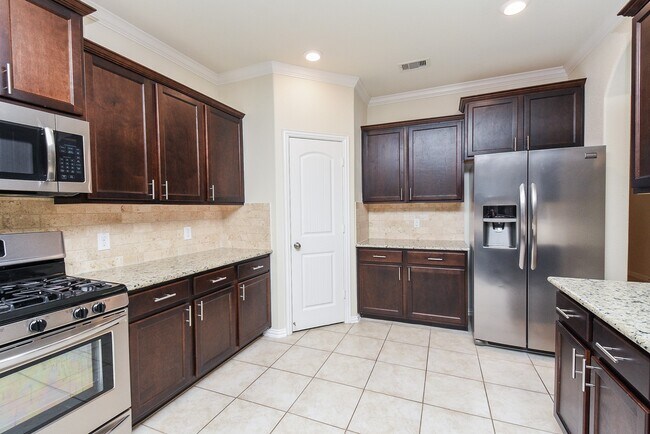 Building Photo - 18618 Weeping Spring Dr