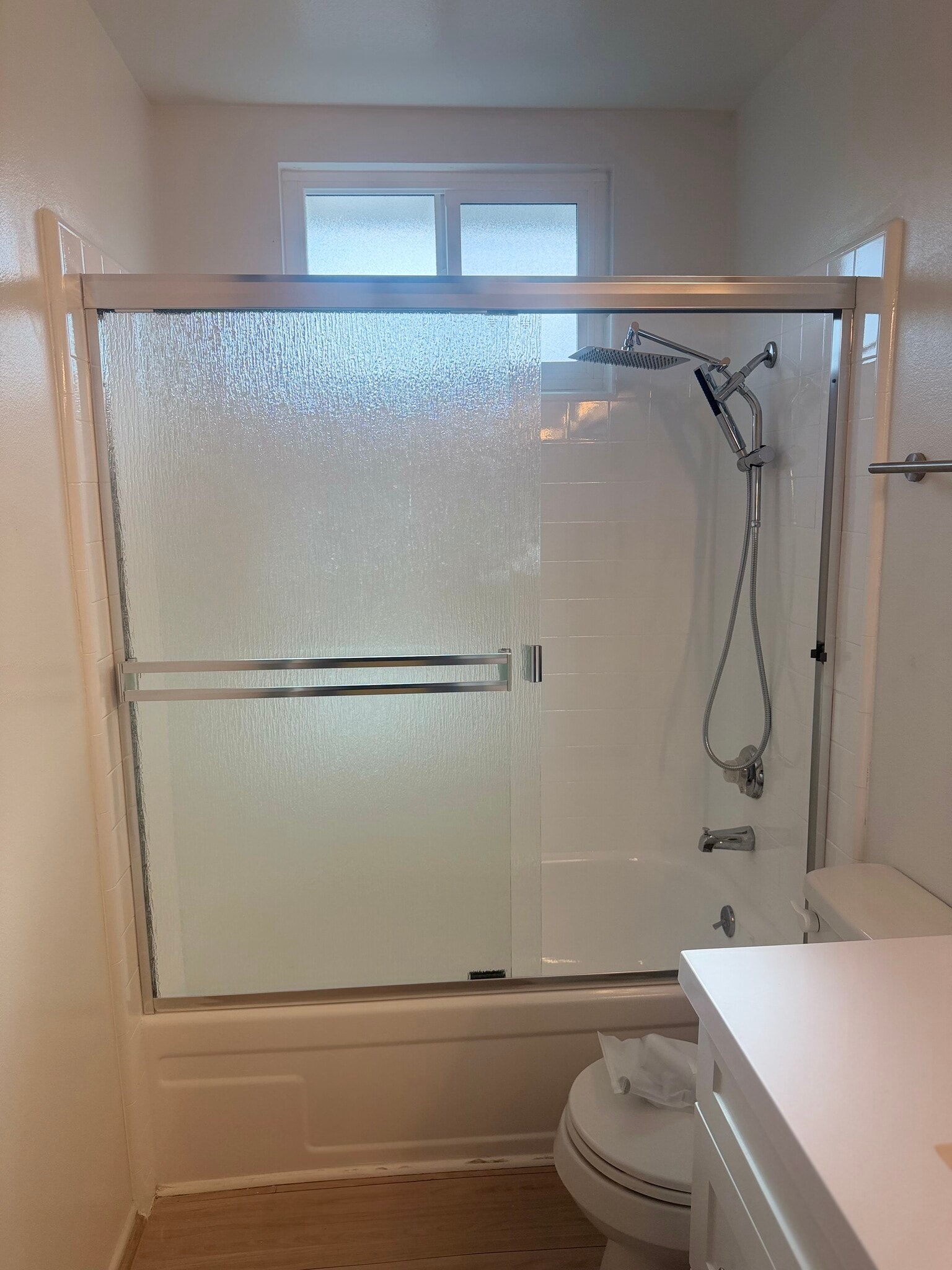 Building Photo - 28167 Robin Ave