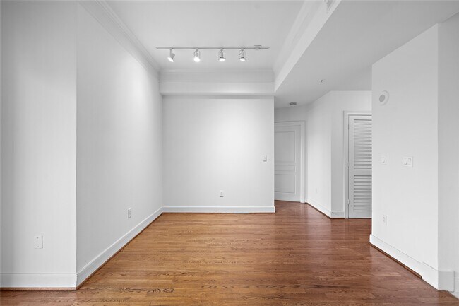 Building Photo - 3333 Allen Pkwy