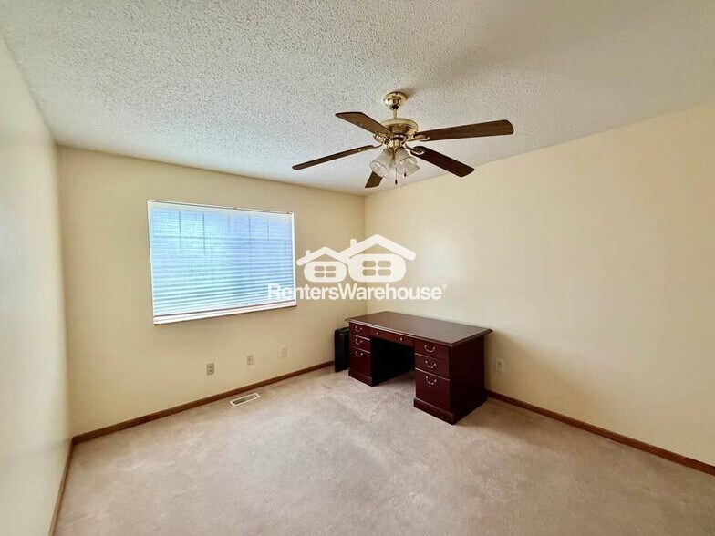 Building Photo - 495 S 51st St