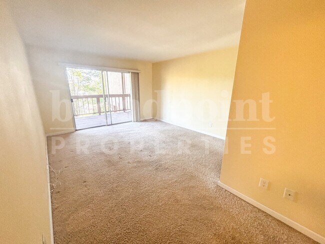 Building Photo - 439 Windyridge Glen