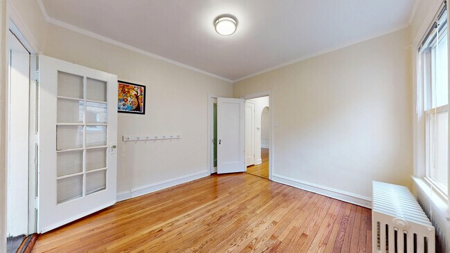 Building Photo - 6738 N Rockwell St