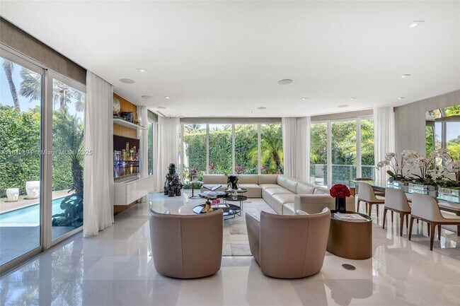 Building Photo - 420 Island Dr