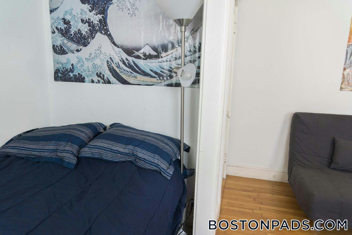 Building Photo - 137 Park Dr