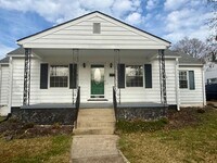 Building Photo - Three bedroom, 1 bath house in Graham