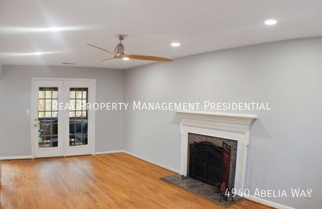 Building Photo - 4940 Abelia Way