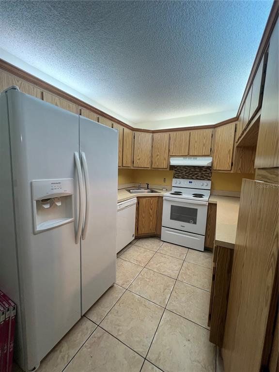 Building Photo - 1313 S Pine Ridge Cir