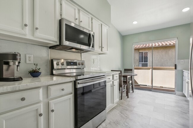 Building Photo - 5235 Box Canyon Ct