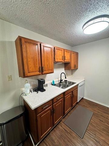 Building Photo - 985 Minter Ln
