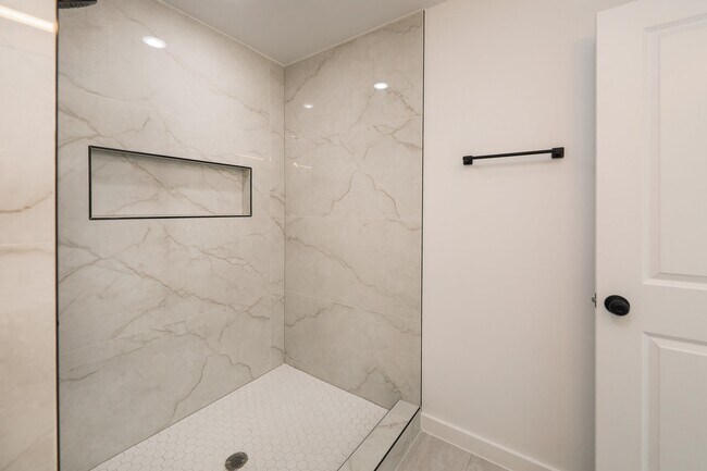 Building Photo - 8218 Casa Verde Rd