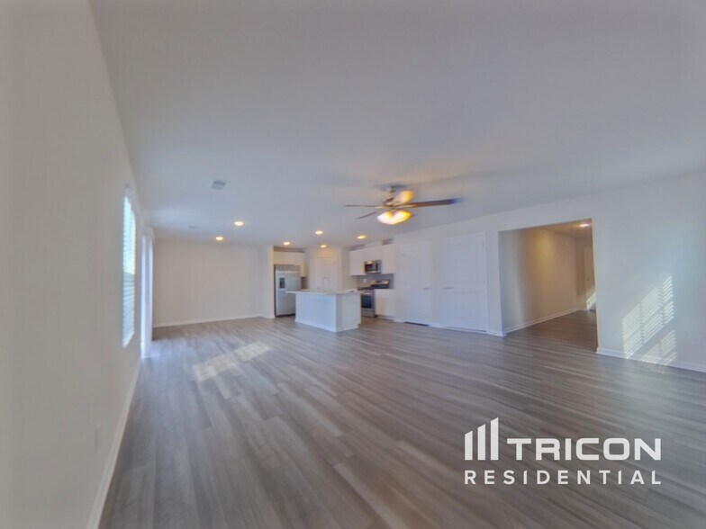 Building Photo - 3093 Whispering Willows Ct