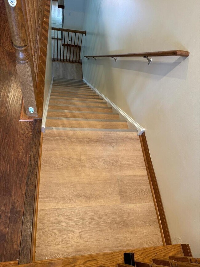 Building Photo - 2527 Oneida Ln