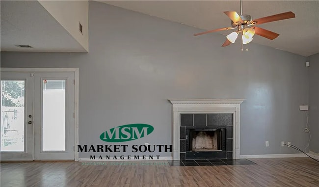 Building Photo - 3 Bedroom Beauty in Laurelwood Plantation- SPECIAL OFFER!!!