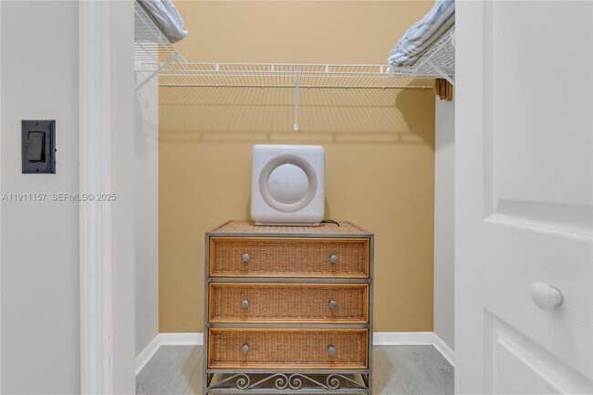 Building Photo - 3235 NE 184th St