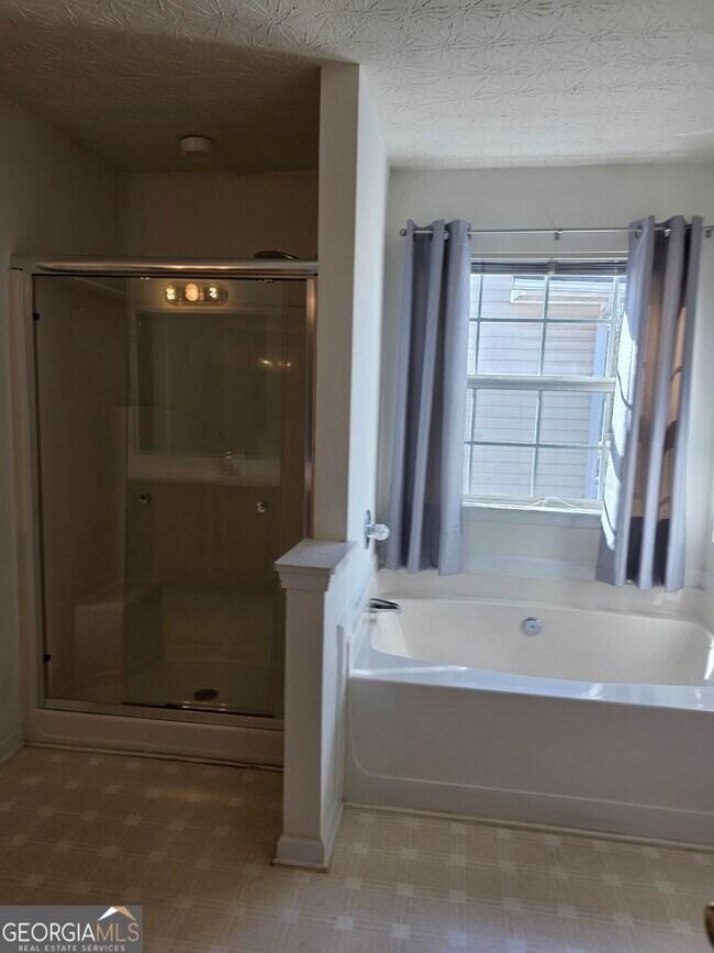 Building Photo - 387 Spring Walk Trce