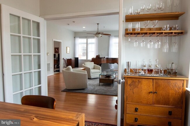 Building Photo - 309 Holland Ln