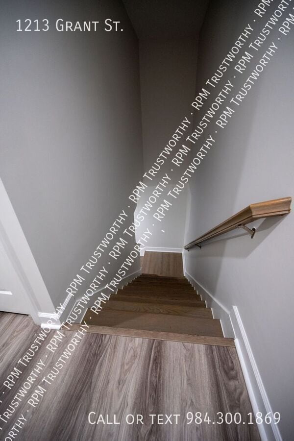 Building Photo - 1213 Grant St