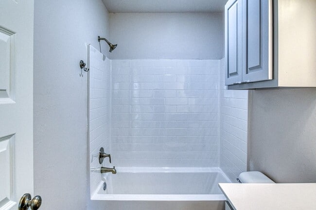 Building Photo - Brand New Construction!  Lawn care included!