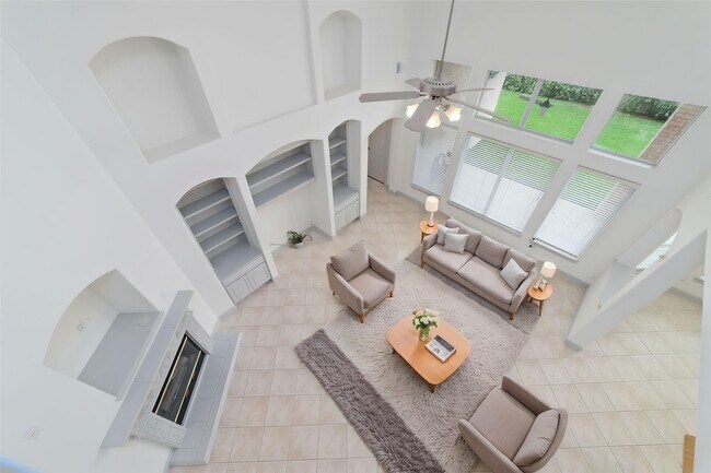 Building Photo - 3505 Parkside Dr