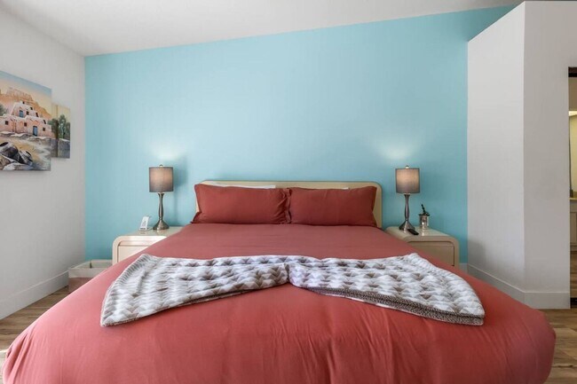 Building Photo - Desert Rose- Condo with Pool and Tennis Co...