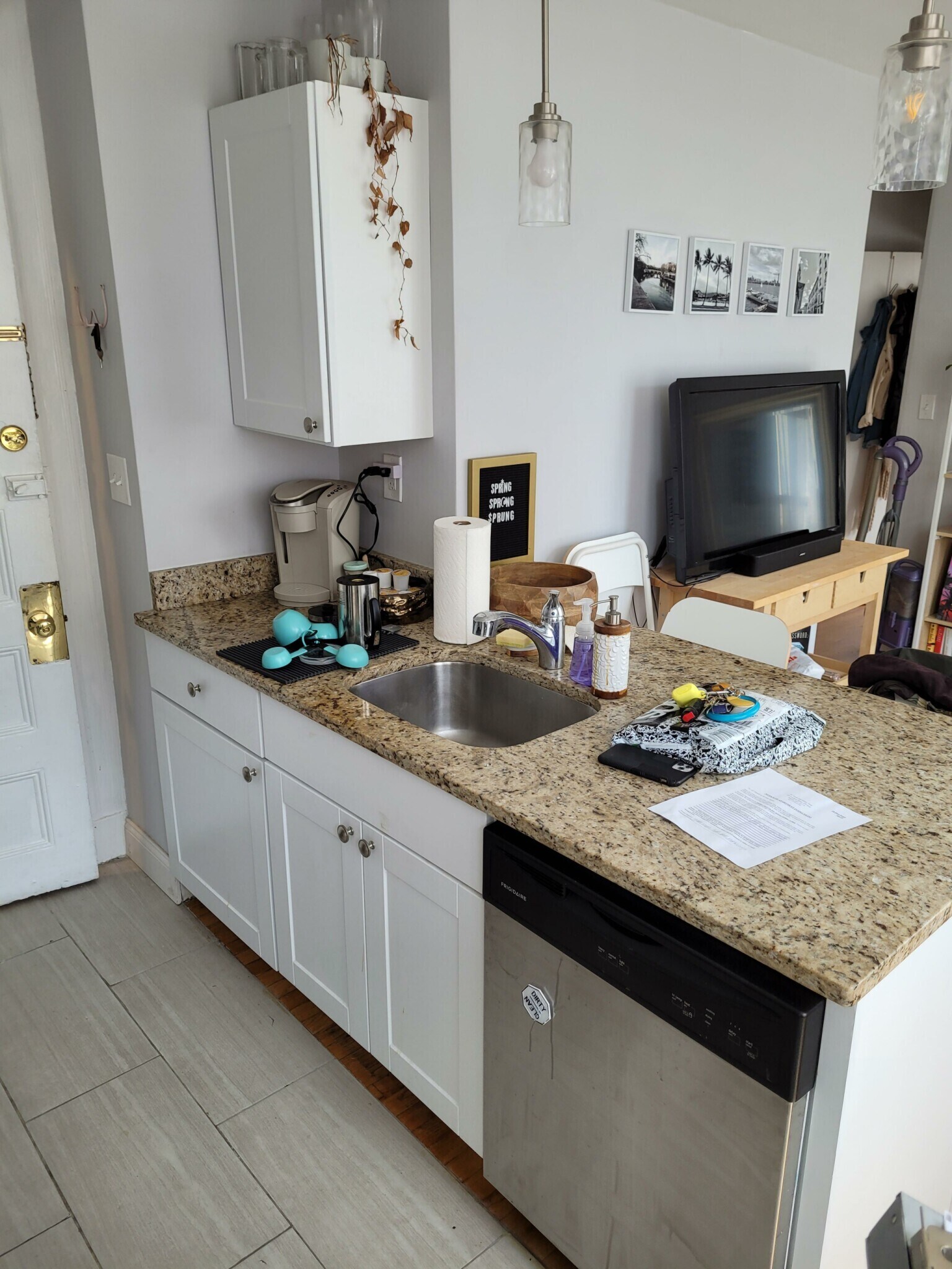 Building Photo - 28 Fleet St