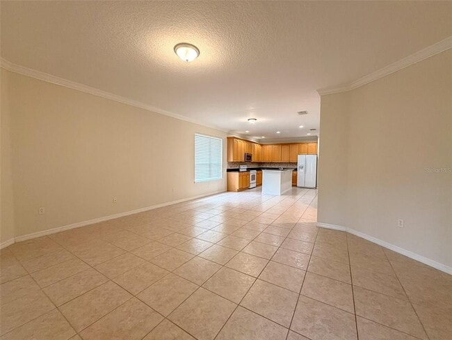 Building Photo - 12947 Runswick Ave
