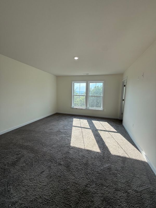 Building Photo - 28 Marineris Cir