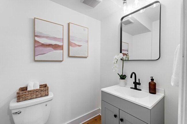 Building Photo - 28 Douglas Dr