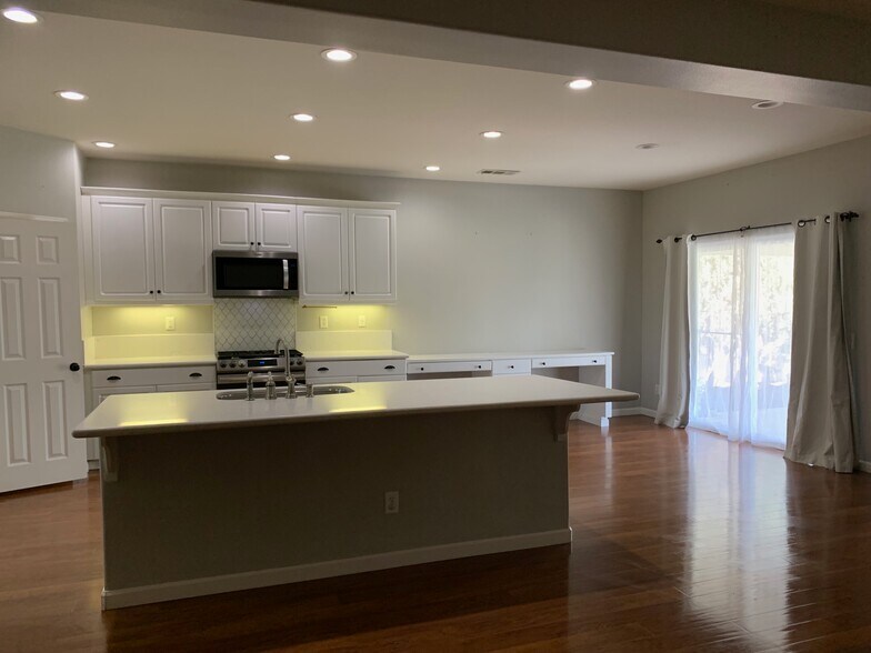 Building Photo - 1449 Lynden Trails Dr